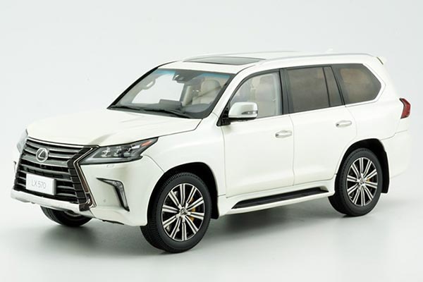 2016 Lexus LX570 SUV Diecast Model 1:18 Scale By Kyosho [SD01H989]