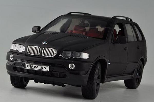 BMW X5 E53 SUV Diecast Model 1:18 Scale Matte Black