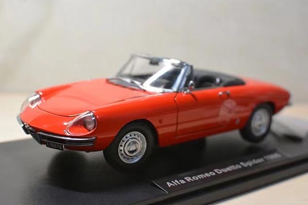 1966 Alfa Romeo Duetto Spider Diecast Model 1:18 Scale Orange