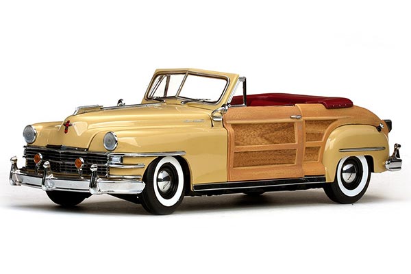 1948 Chrysler Town&Country Convertible Diecast Model 1:18 Yellow