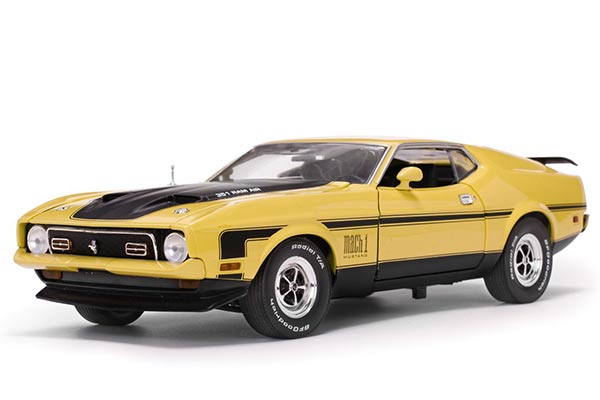 1971 Ford Mustang Mach 1 Diecast Car Model 1:18 Scale