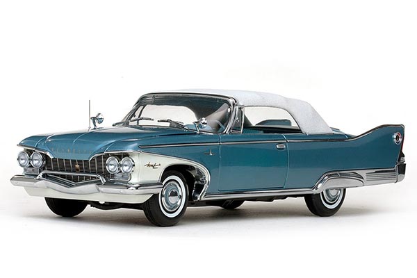 Plymouth Fury Closed Convertible Diecast Model 1:18 Deep Blue