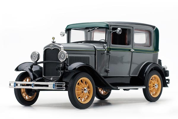 1931 Ford Model A Tudor Diecast Model 1:18 Scale