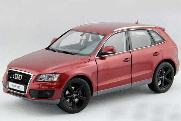 2011 Audi Q5 SUV Diecast Model 1:18 Scale Red