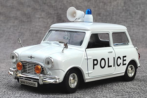 1961 Morris Mini Cooper Diecast Model Police 1:18 Scale White