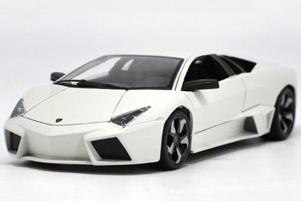 2007 Lamborghini Reventon Diecast Car Model 1:18 Scale White