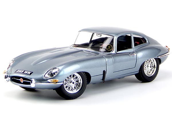 1961 Jaguar E-Type Coupe Diecast Car Model 1:18 Scale Gray