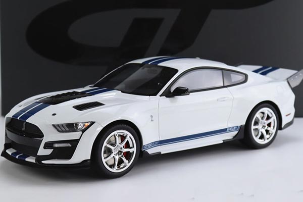 Ford Mustang Shelby GT500 Dragon Snake Resin Model 1:18 White