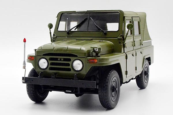 BAW BJ212 SUV Diecast Model 1:18 Scale Army Green