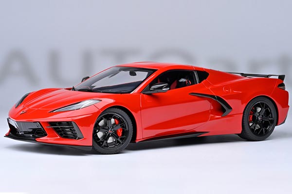 Chevrolet Corvette C8 Z51 Stingray Diecast Car Model 1:18 Scale