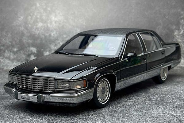 Cadillac Fleetwood Sedan Diecast Model 1:18 Scale Black