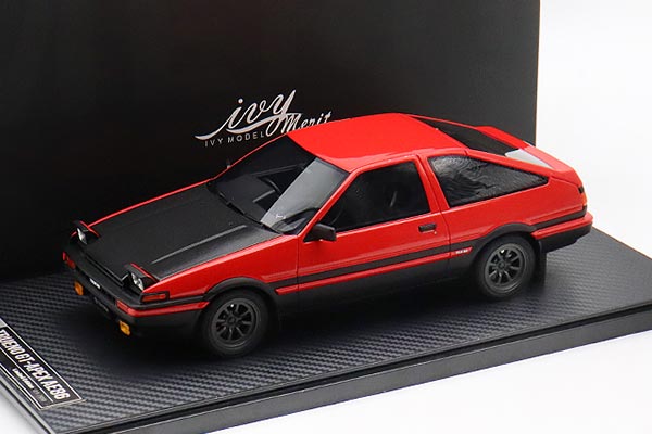 Toyota Trueno GT-APEX AE86 Resin Model 1:18 Scale Red