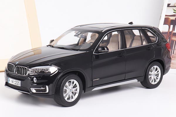 2013 BMW X5 F15 Diecast Model 1:18 Scale