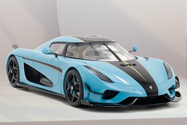 2018 Koenigsegg Regera Resin Car Model 1:18 Scale Baby Blue