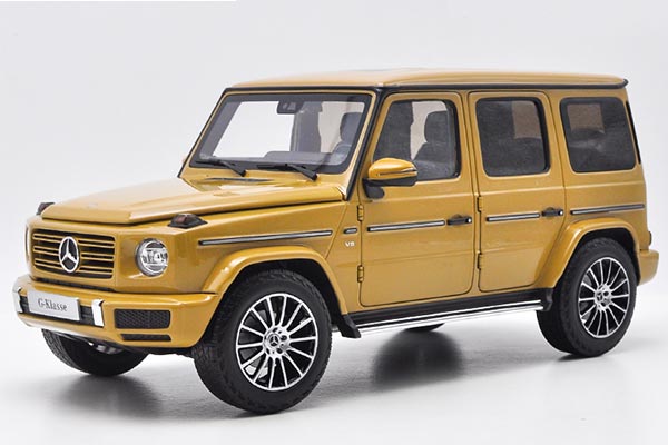 2018 Mercedes-Benz G-Class G500 Diecast Model 1:18 Scale