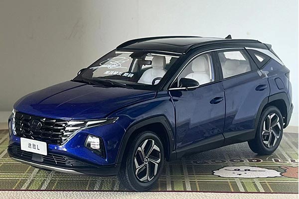 2021 Hyundai Tucson L Diecast Model Signature Edition 1:18 Blue