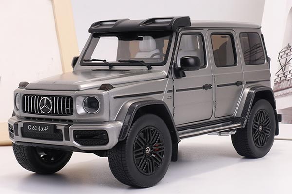 Mercedes-Benz G-Class G63 AMG SUV Diecast Model 1:18 Scale