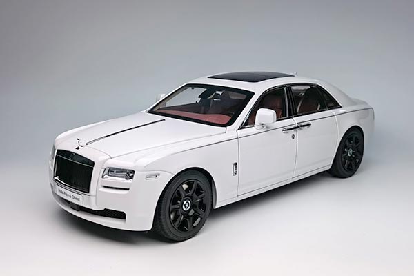 Rolls-Royce Ghost Diecast Car Model 1:18 Scale White