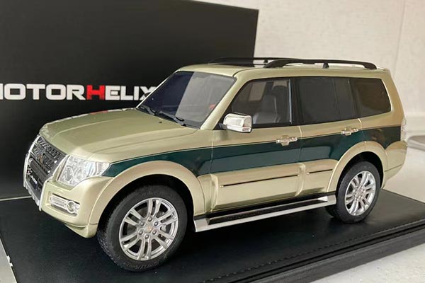 2017 Mitsubishi Pajero V93 SUV Resin Model 1:18 Scale Golden