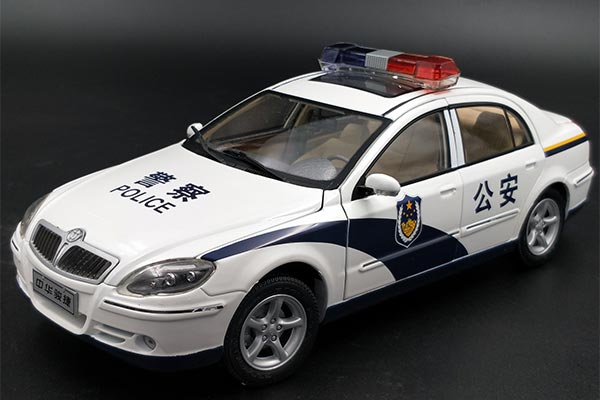 2006 Brilliance Splendor Diecast Police Car Model 1:18 White