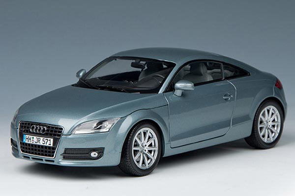 2006 Audi TT Mk2 Coupe Diecast Car Model 1:18 Scale