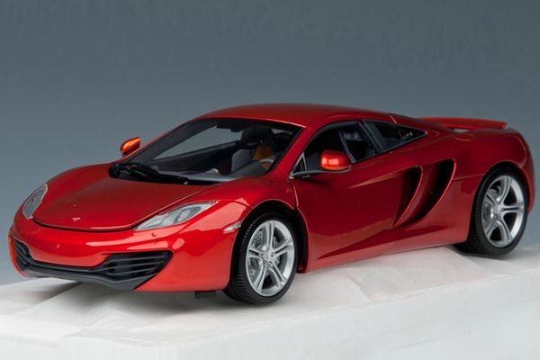 2011 McLaren MP4-12C Diecast Car Model 1:18 Scale Orange