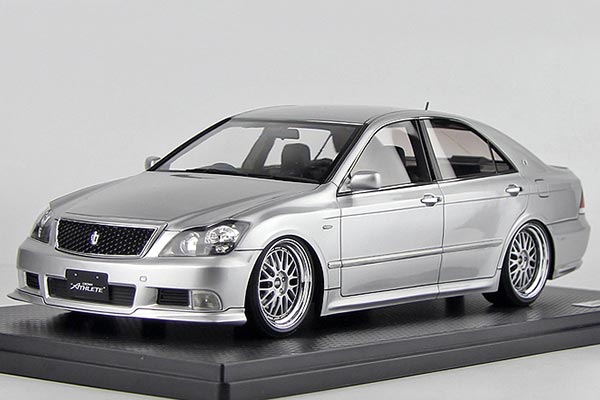 Toyota Crown Athlete Resin Car Model 1:18 Scale Silver