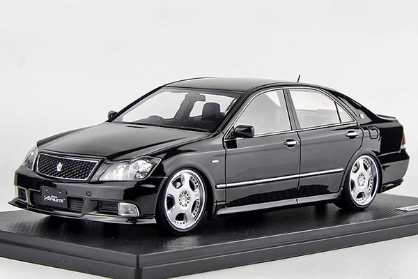 Toyota Crown Athlete Resin Car Model 1:18 Scale