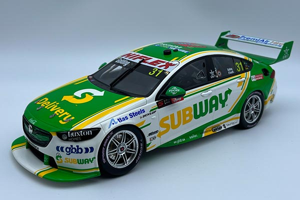 Holden Commodore ZB Resin NO.31 Racing Car Model 1:18 Green