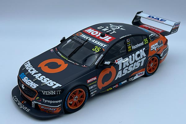 Holden Commodore ZB Resin NO.35 Racing Car Model 1:18 Black