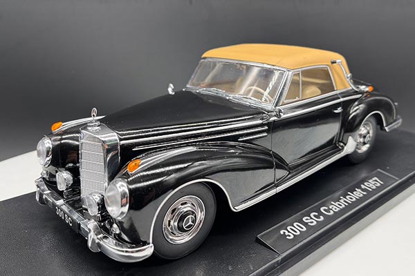 1957 Mercedes-Benz 300 SC Cabriolet Diecast Car Model 1:18 Black