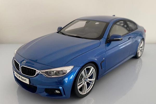 BMW 4 Series 435i M Sport Resin Car Model 1:18 Scale Blue