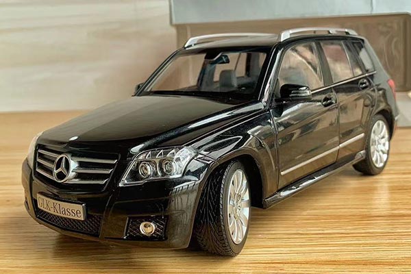 Mercedes-Benz GLK-Class SUV Diecast Model 1:18 Scale Black