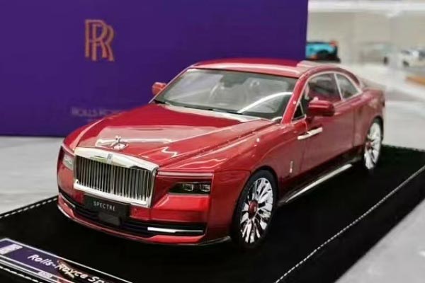 2024 Rolls-Royce Spectre Resin Model 1:18 Scale Red