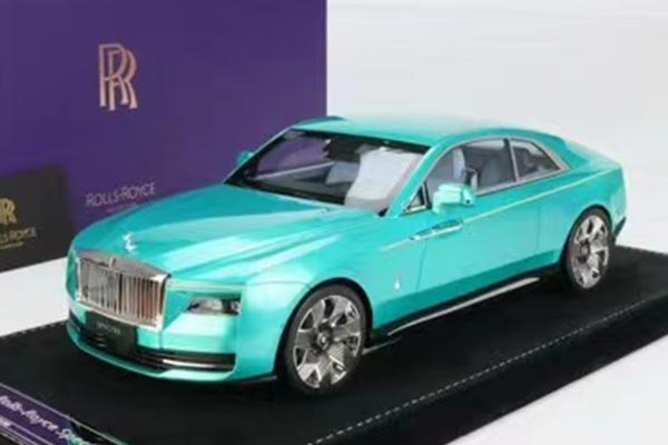 2024 Rolls-Royce Spectre Resin Model 1:18 Scale Green