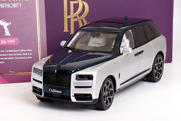 2020 Rolls-Royce Cullinan Diecast Model 1:18 Scale Blue-Silver