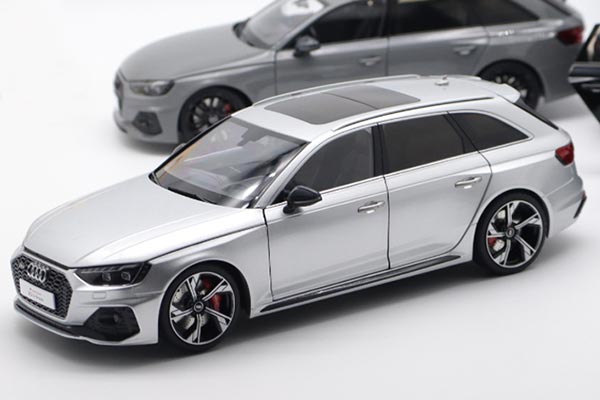 2022 Audi RS4 Avant B9 Diecast Model 1:18 Scale Silver