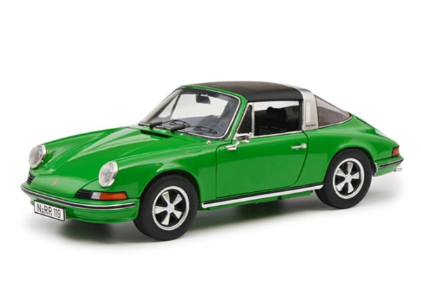 Porsche 911S Targa Diecast Car Model 1:18 Scale Green