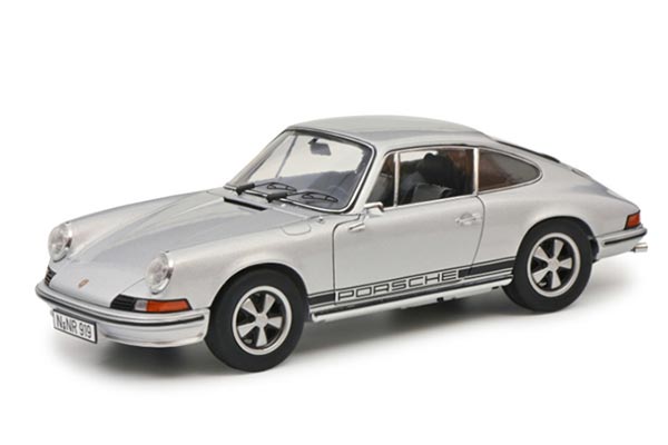 Porsche 911S Coupe Diecast Car Model 1:18 Scale Silver