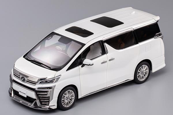 Toyota Vellfire V6 MPV Diecast Model 1:18 Scale