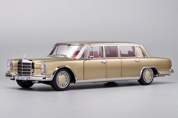 Mercedes-Benz S-Class S600 Pullman Diecast Model 1:18 Scale