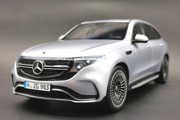 2019 Mercedes-Benz EQC 400 SUV Diecast Model 1:18 Scale Silver