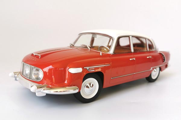 Tatra 603 Diecast Car Model 1:18 Scale Red